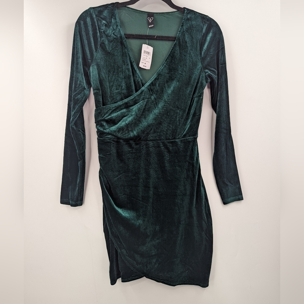 NWT WINDSOR Long Sleeve Faux Wrap Velvet Dress